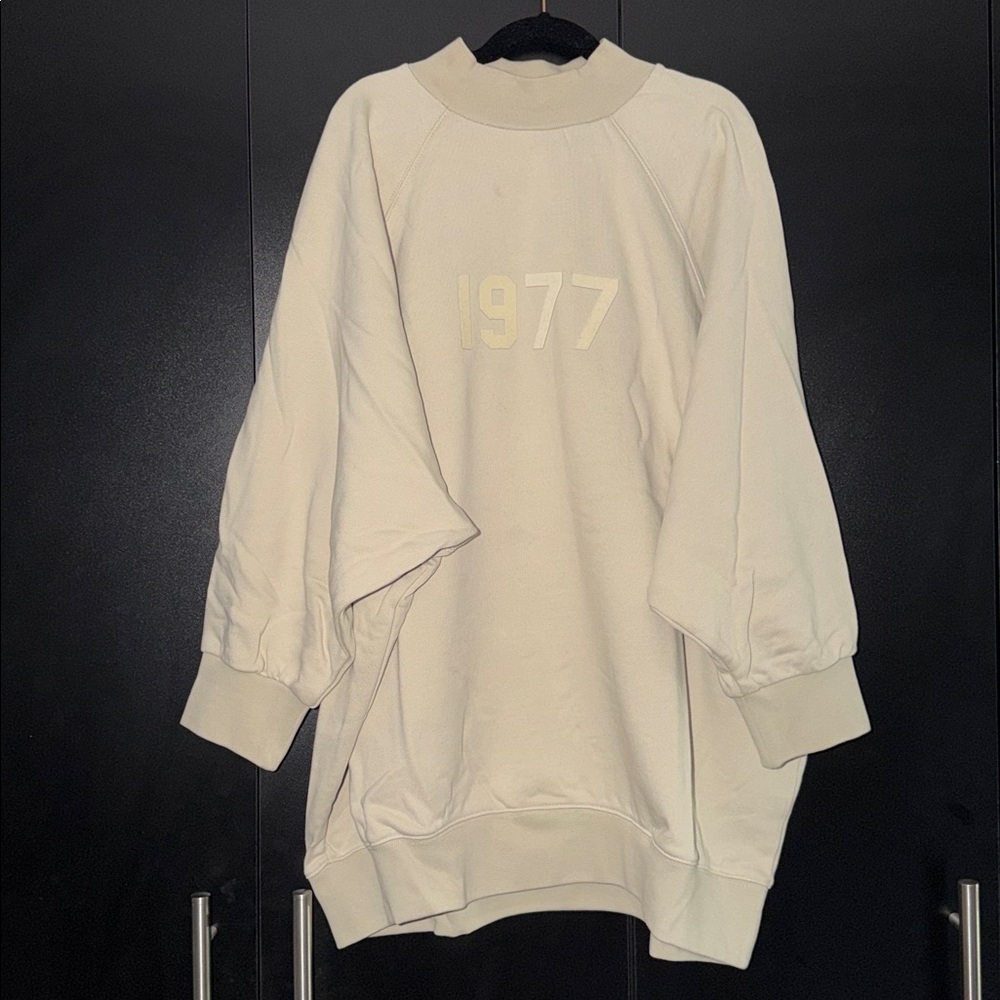 Essentials Sweatshirt